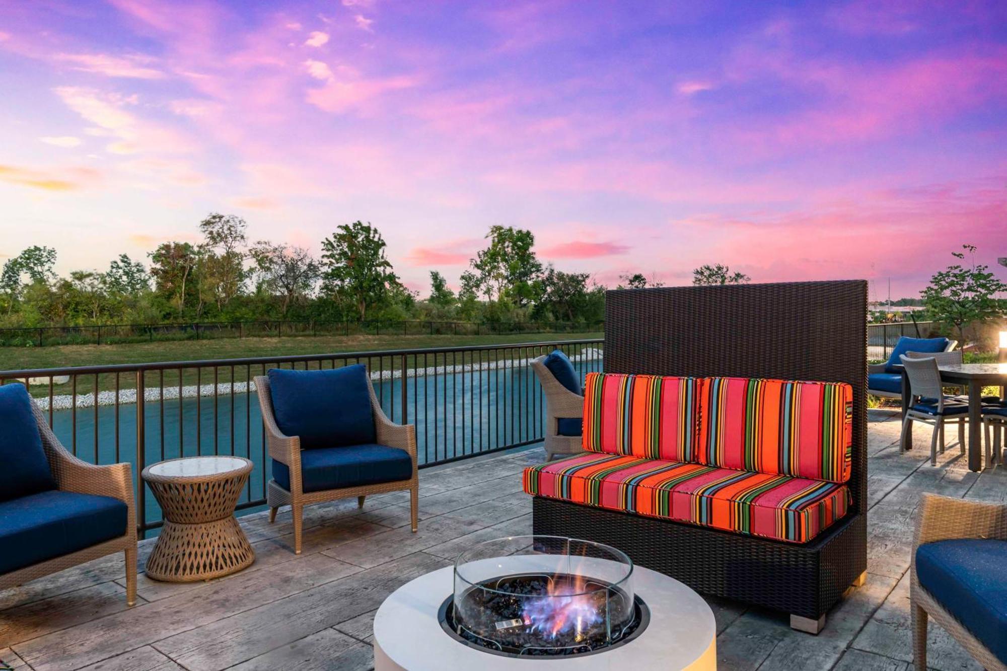 Home2 Suites By Hilton Fort Wayne North Sunnybrook Acres Eksteriør billede