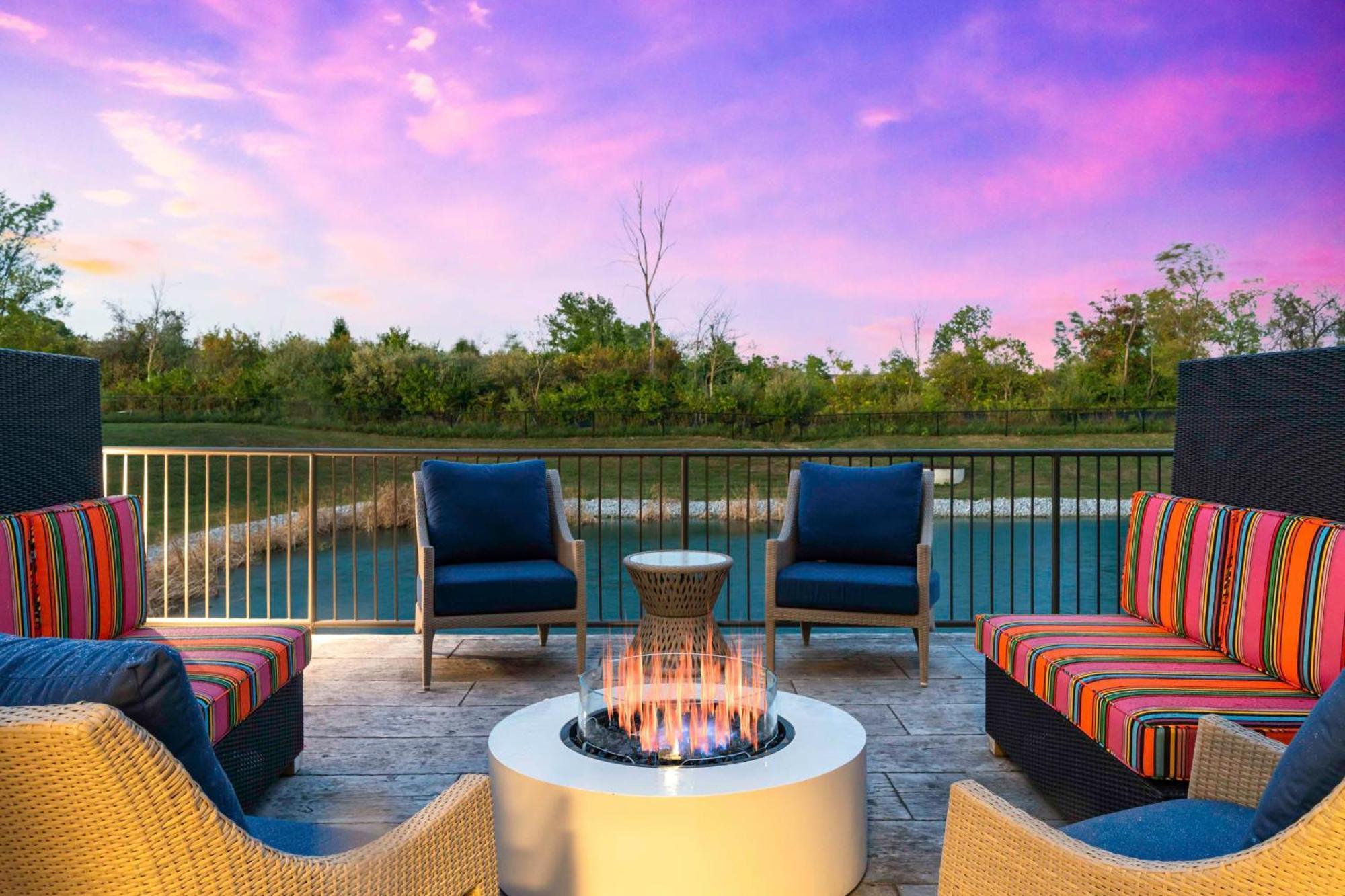 Home2 Suites By Hilton Fort Wayne North Sunnybrook Acres Eksteriør billede